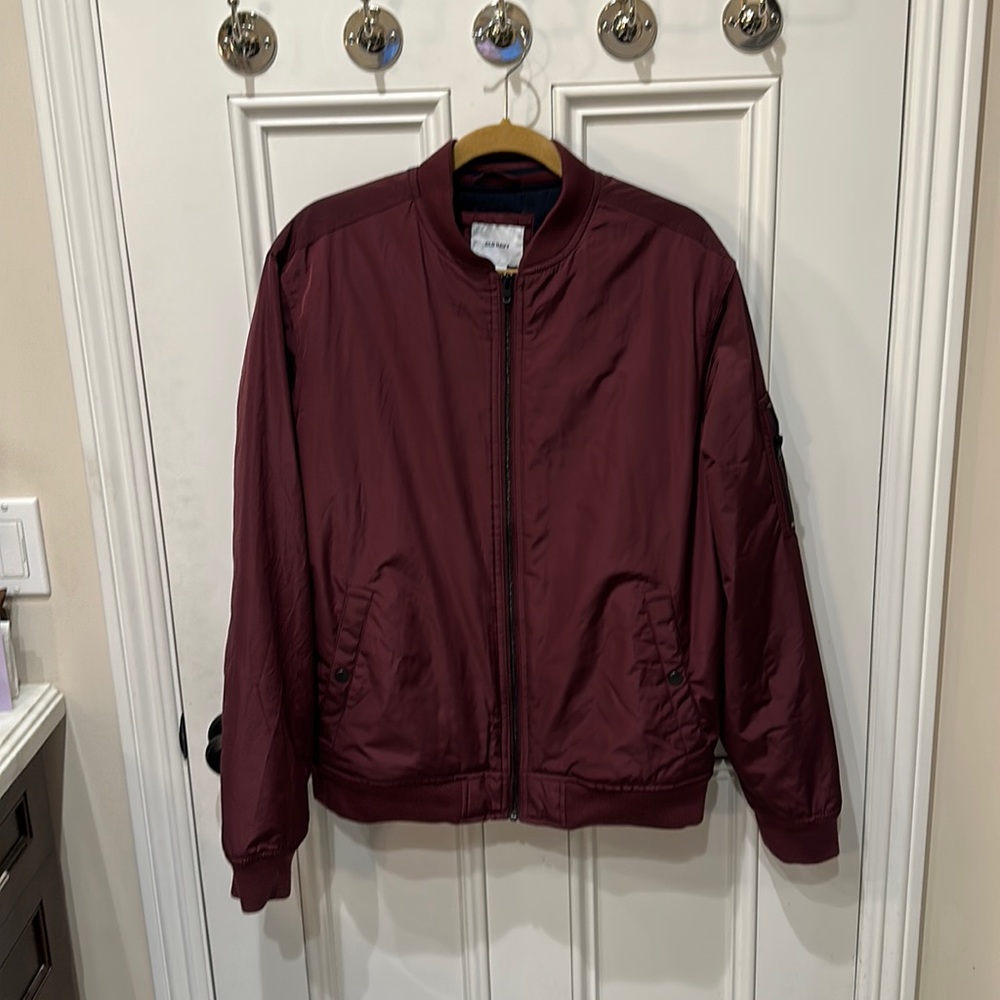Men’s Old Navy Maroon Bomber Jacket.